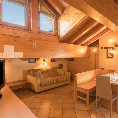 Zenith - Casa Azzurra Mansarda * Livigno